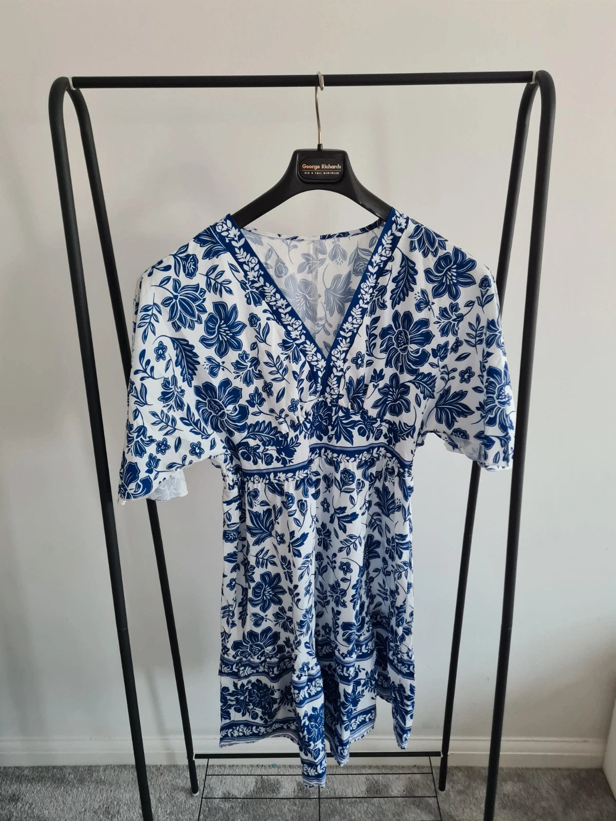 Shein women summer knee length dress short sleeve V-neck floral print casual beach outfit L/12