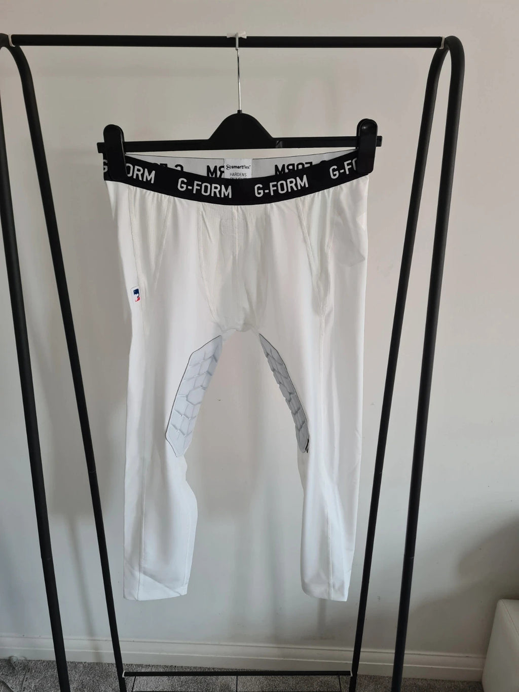 G-Form men catchers basketball 3/4 pants white SmartFlex protection sport activewear L