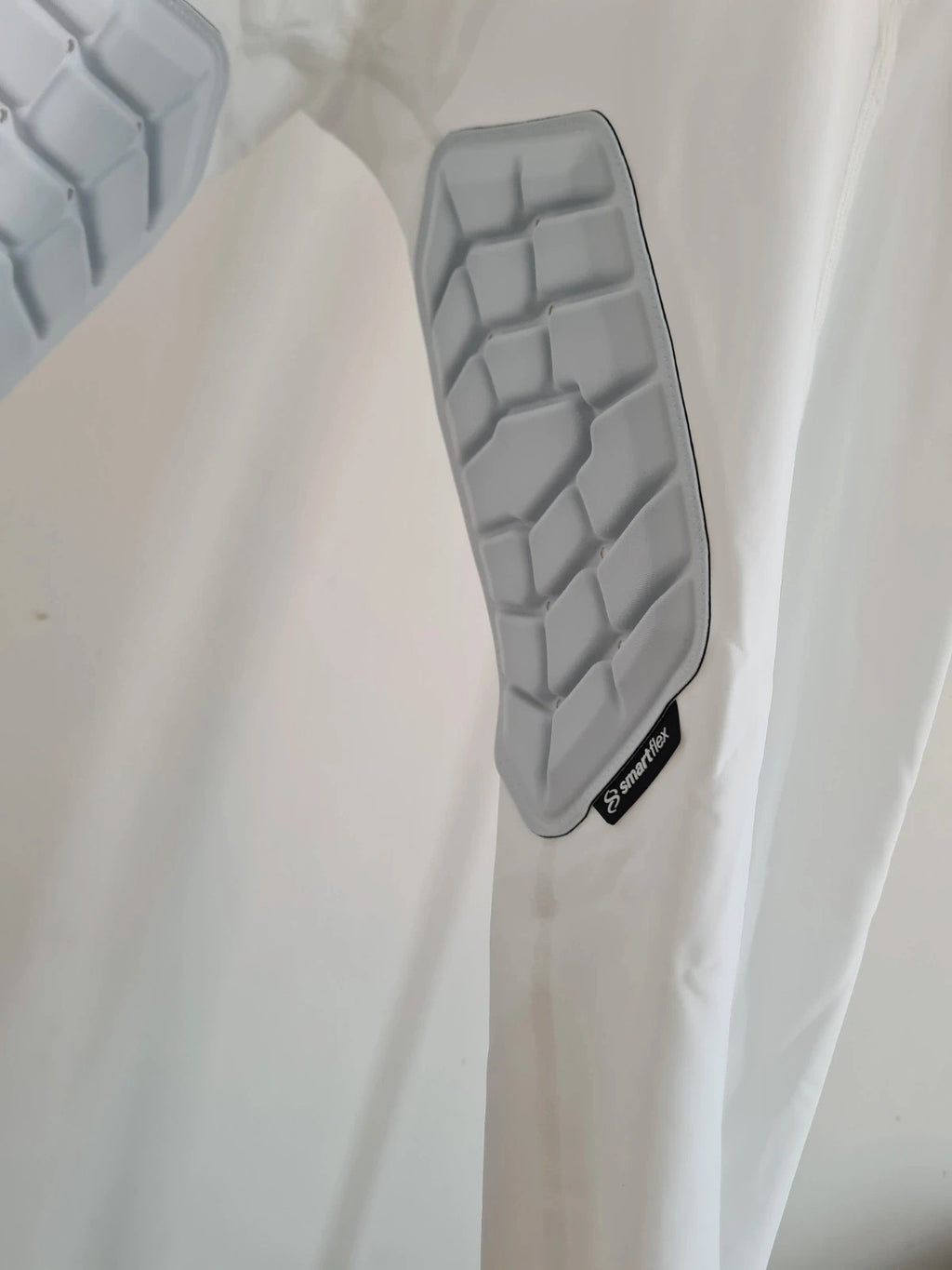 G-Form men catchers basketball 3/4 pants white SmartFlex protection sport activewear L