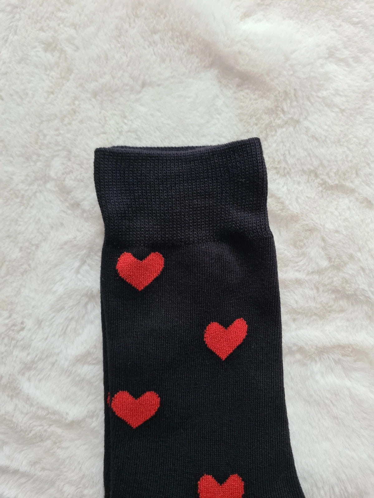 Shein mid calf sweet hearts socks black/red  cute soft light socks UK5-8