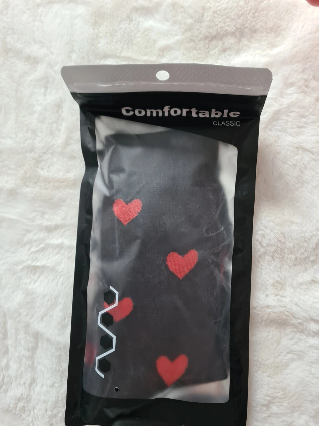 Shein mid calf sweet hearts socks black/red  cute soft light socks UK5-8