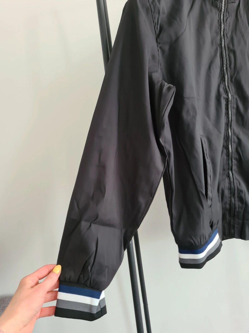 Shein men black full zip up lightweight jacket windbreaker stand collar casual sport wear L