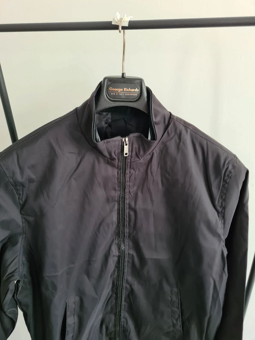 Shein men black full zip up lightweight jacket windbreaker stand collar casual sport wear L