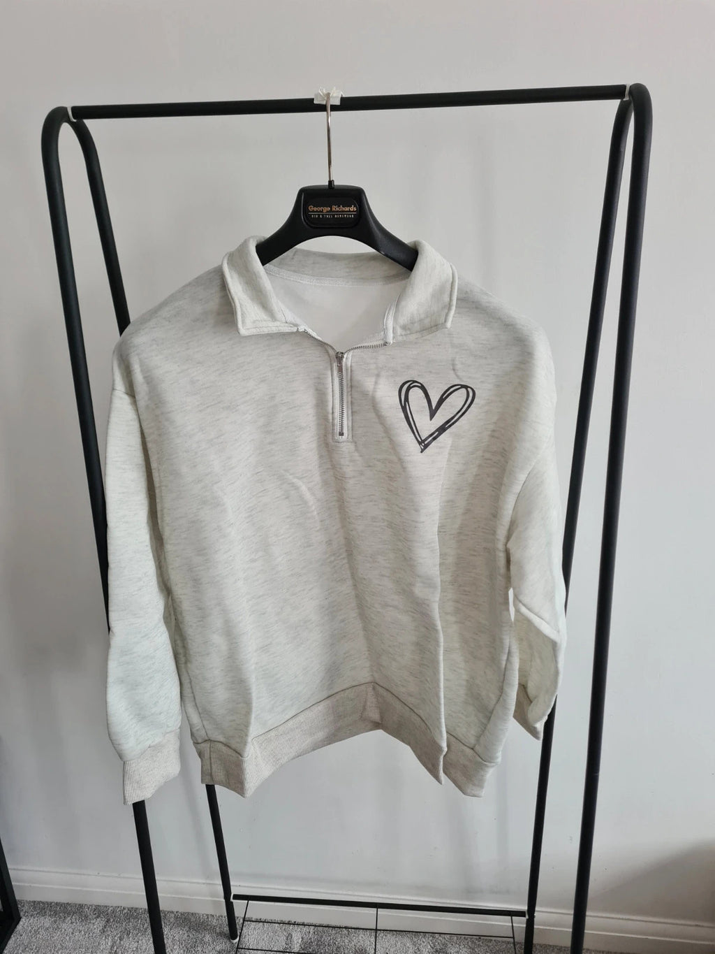 Shein curve women grey heart print 1/4zip drop shoulder stand collar neck pullover casual 4XL/20