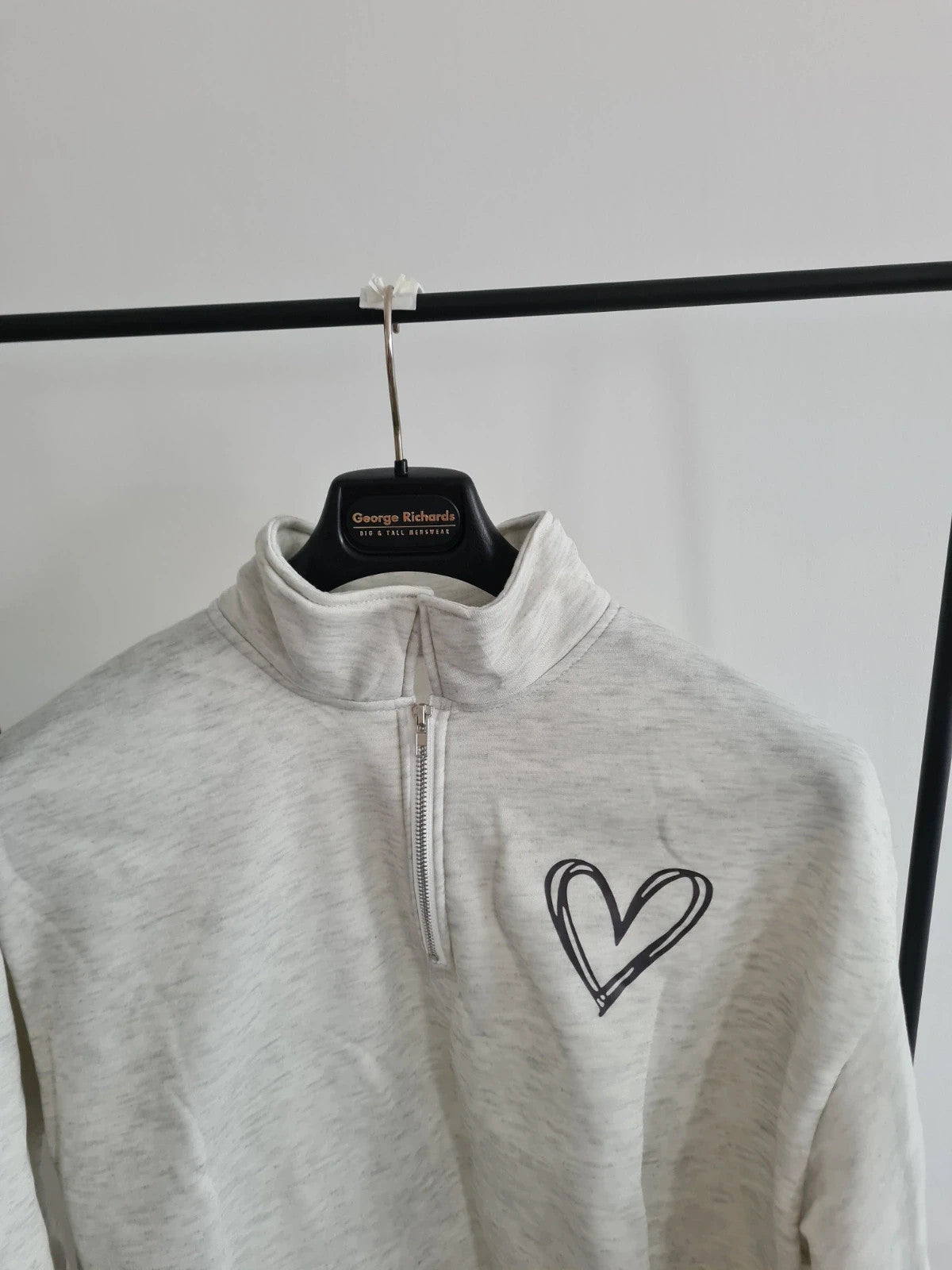 Shein curve women grey heart print 1/4zip drop shoulder stand collar neck pullover casual 4XL/20