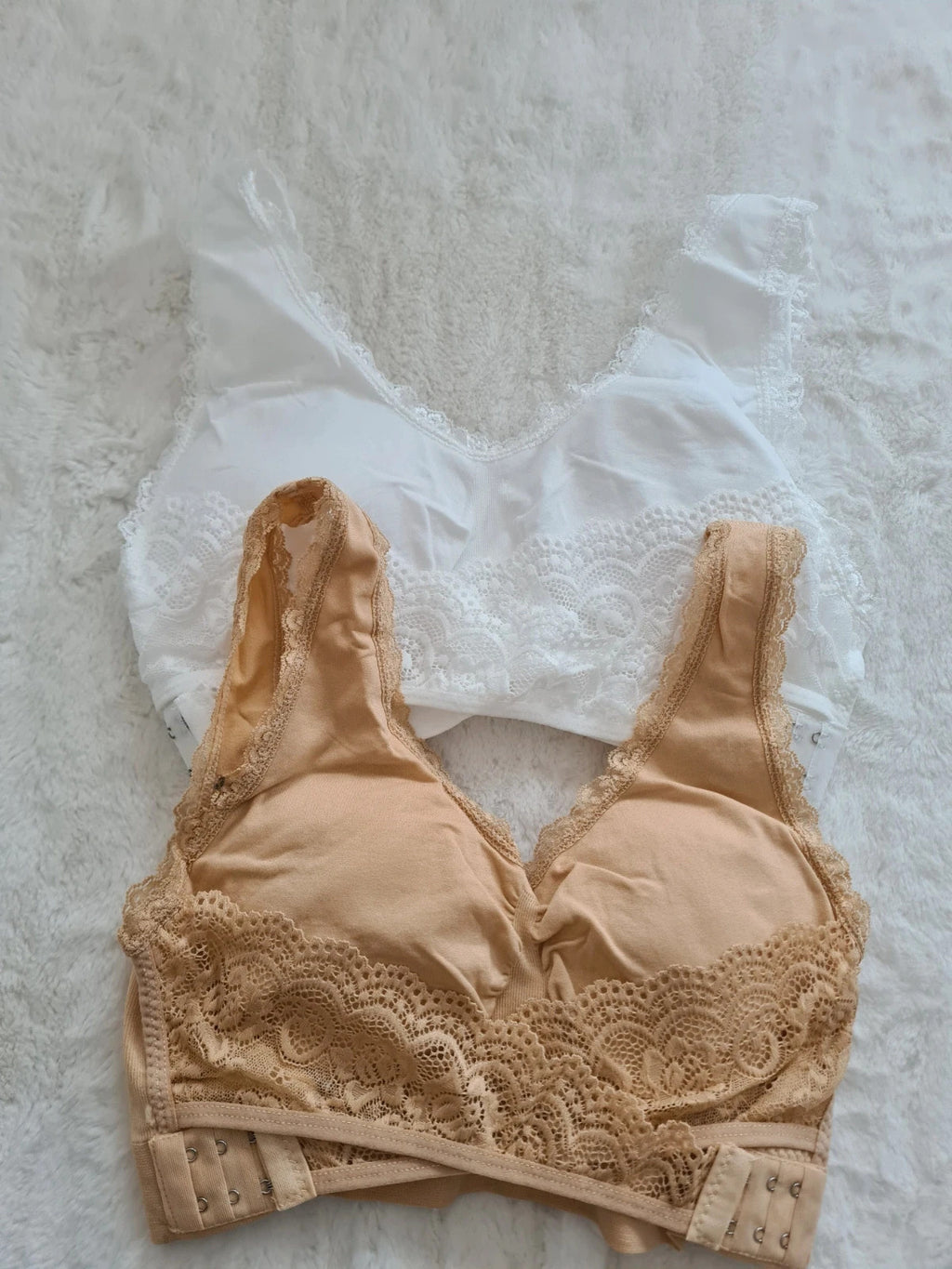 Shein women 2pcs sport bras front cross side buckle push up wireless lace backless beige/white 2XL