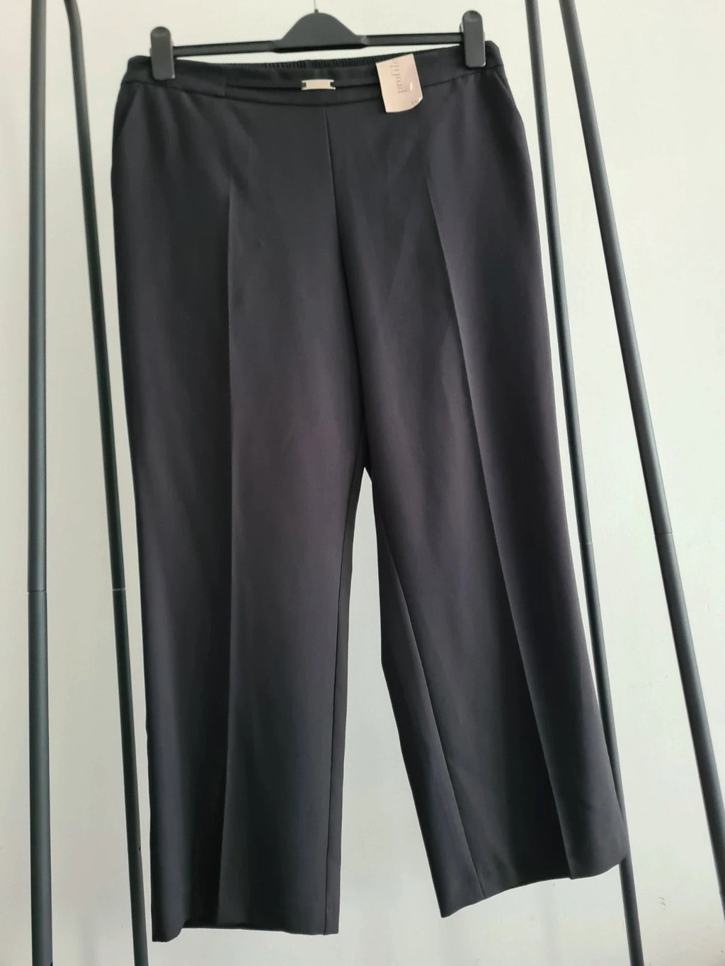 Profile women solid black tailored elasticated back straight leg regular smart fit trousers 2XL/16