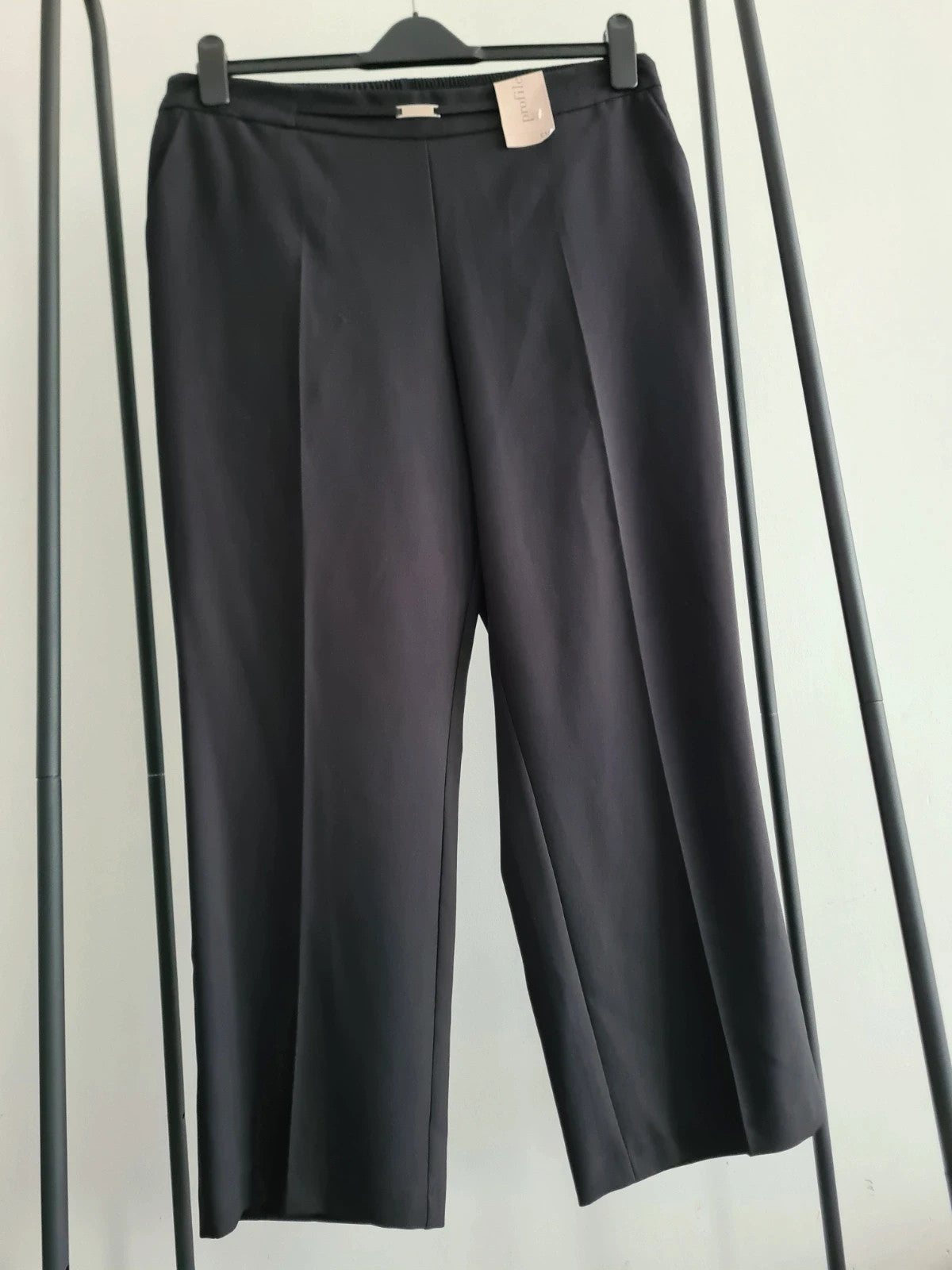 Profile women solid black tailored elasticated back straight leg regular smart fit trousers 2XL/16