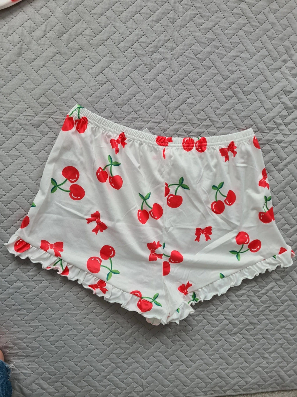 Shein women cherry print camisole top with shorts pyjamas set lounge white red L/12