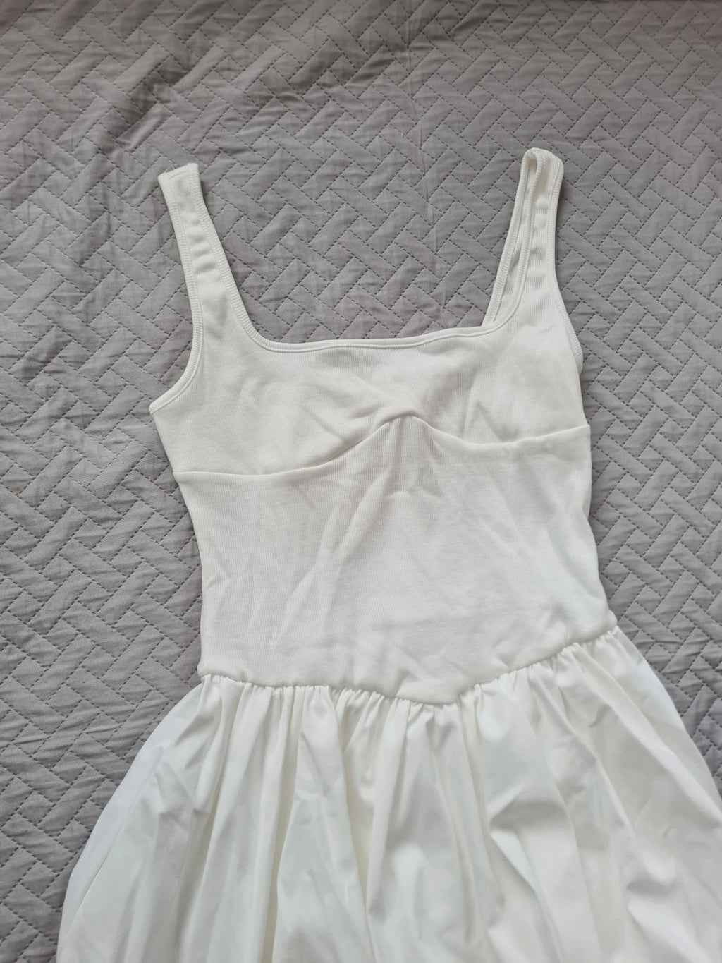 Shein women petite sleeveless tight fitting lantern mini dress ruffle hem square neck white S