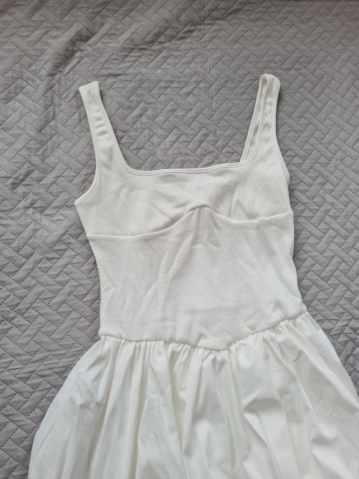 Shein women petite sleeveless tight fitting lantern mini dress ruffle hem square neck white S