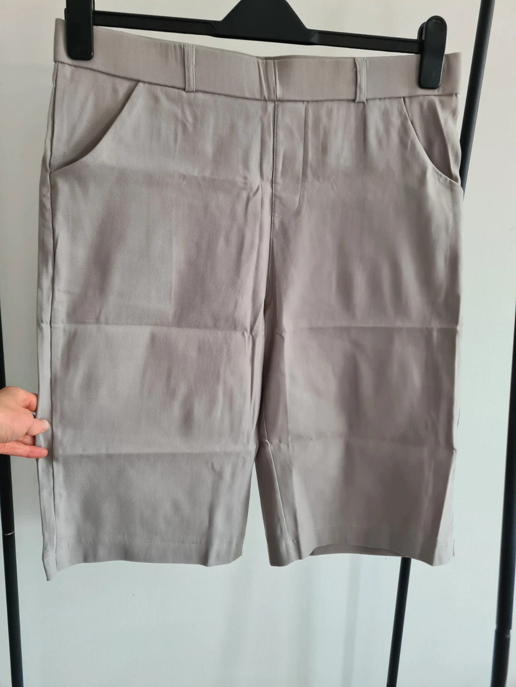Shein women grey knee length shorts elasticated waistband with pockets stretch casual XL/14