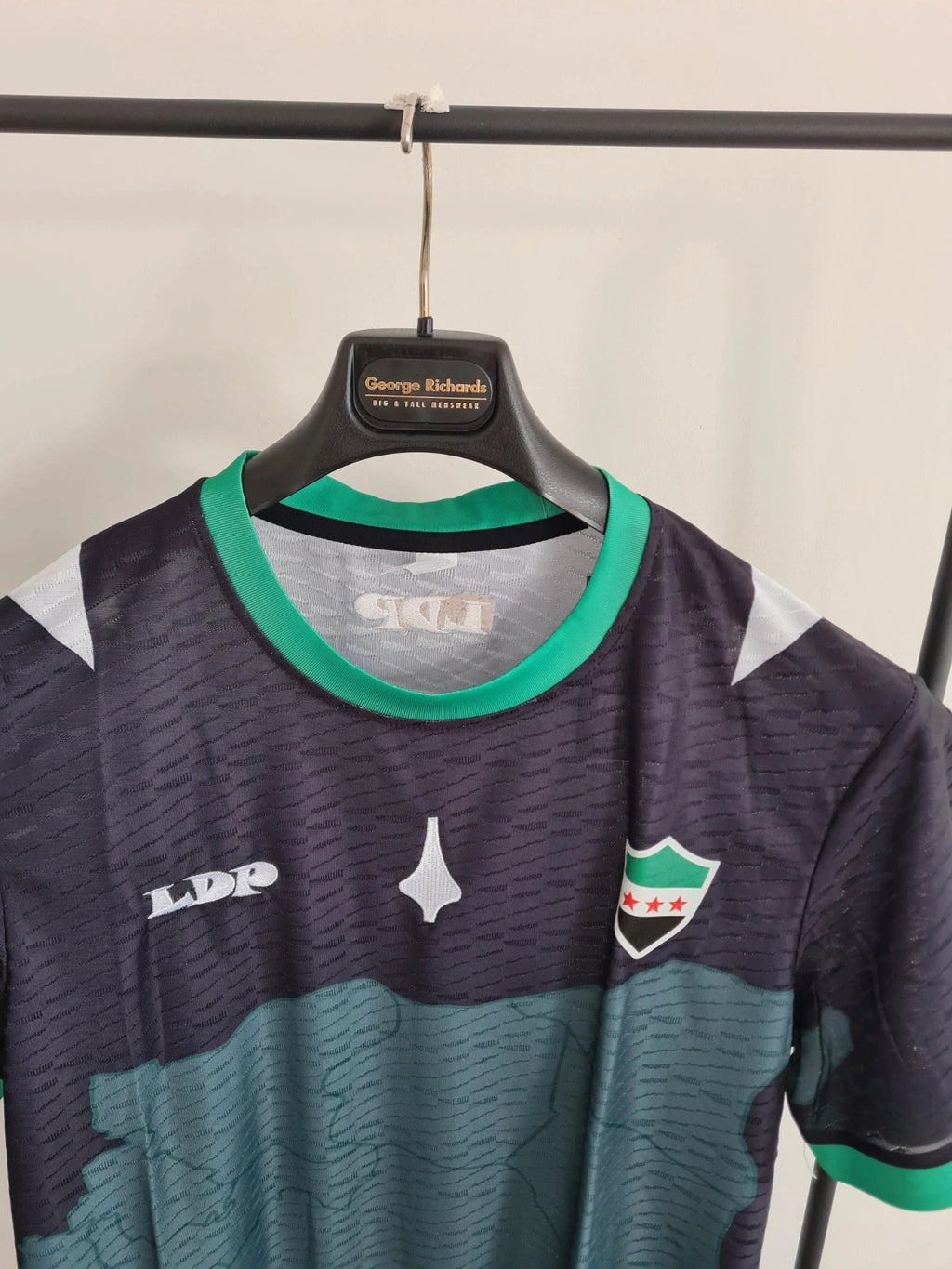 Shein men sport football club T-shirt navy/green L short sleeve activewear