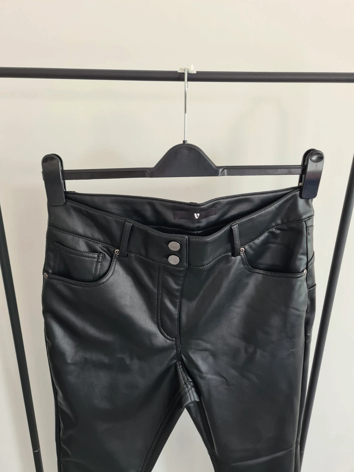 V by Very women black faux leather shaping skinny high rise trousers casual 2XL/16