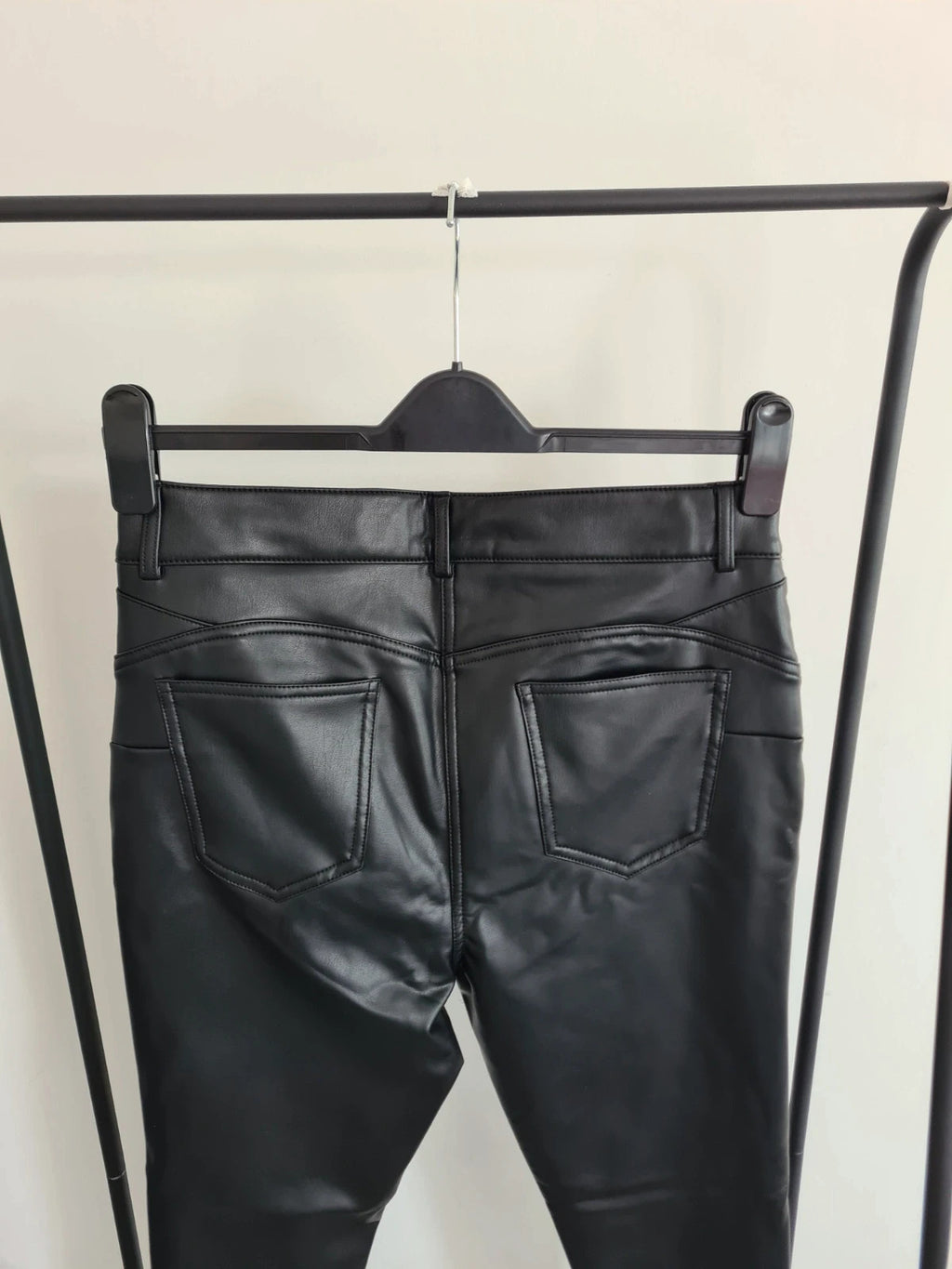 V by Very women black faux leather shaping skinny high rise trousers casual 2XL/16