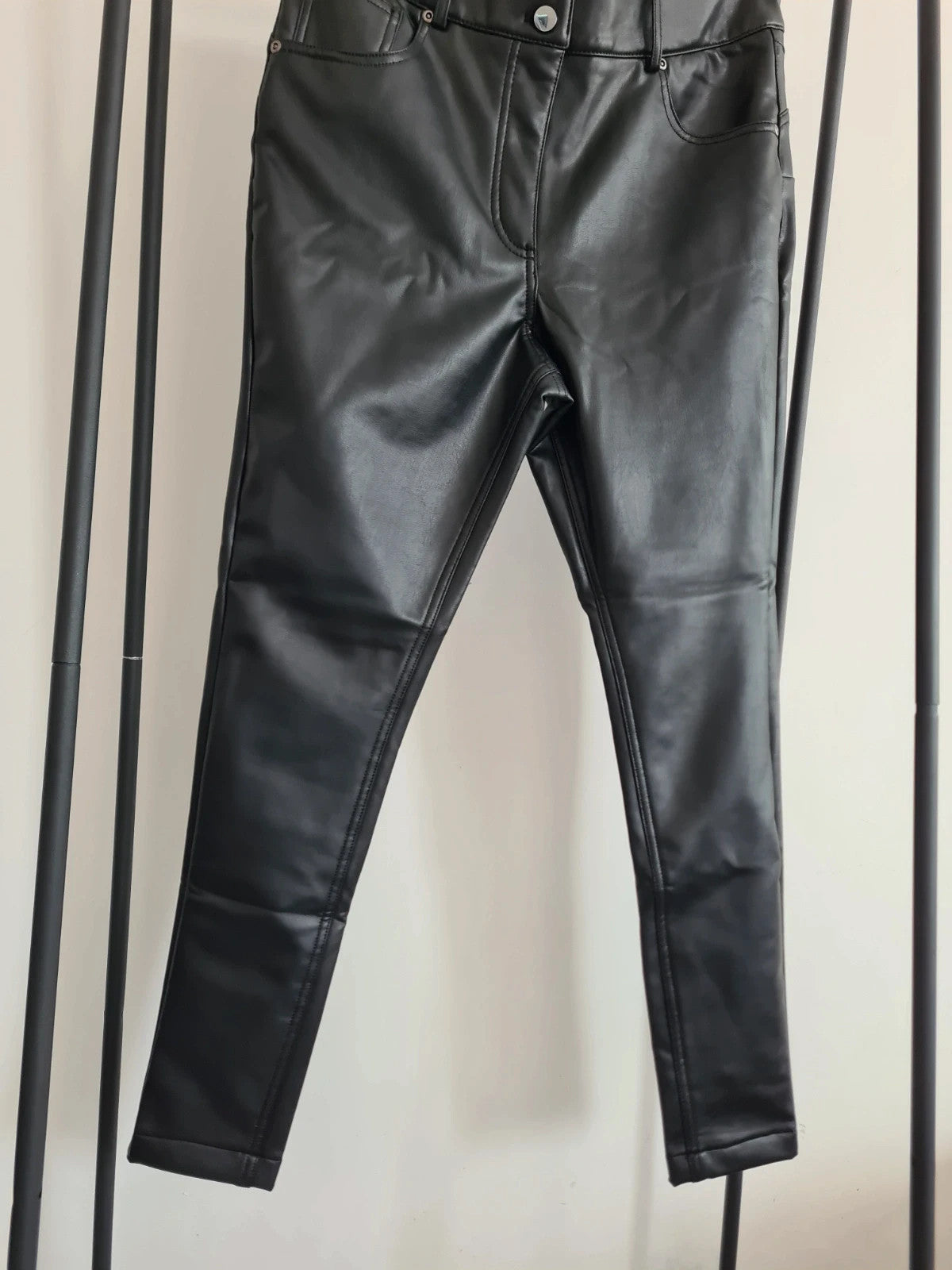 V by Very women black faux leather shaping skinny high rise trousers casual 2XL/16