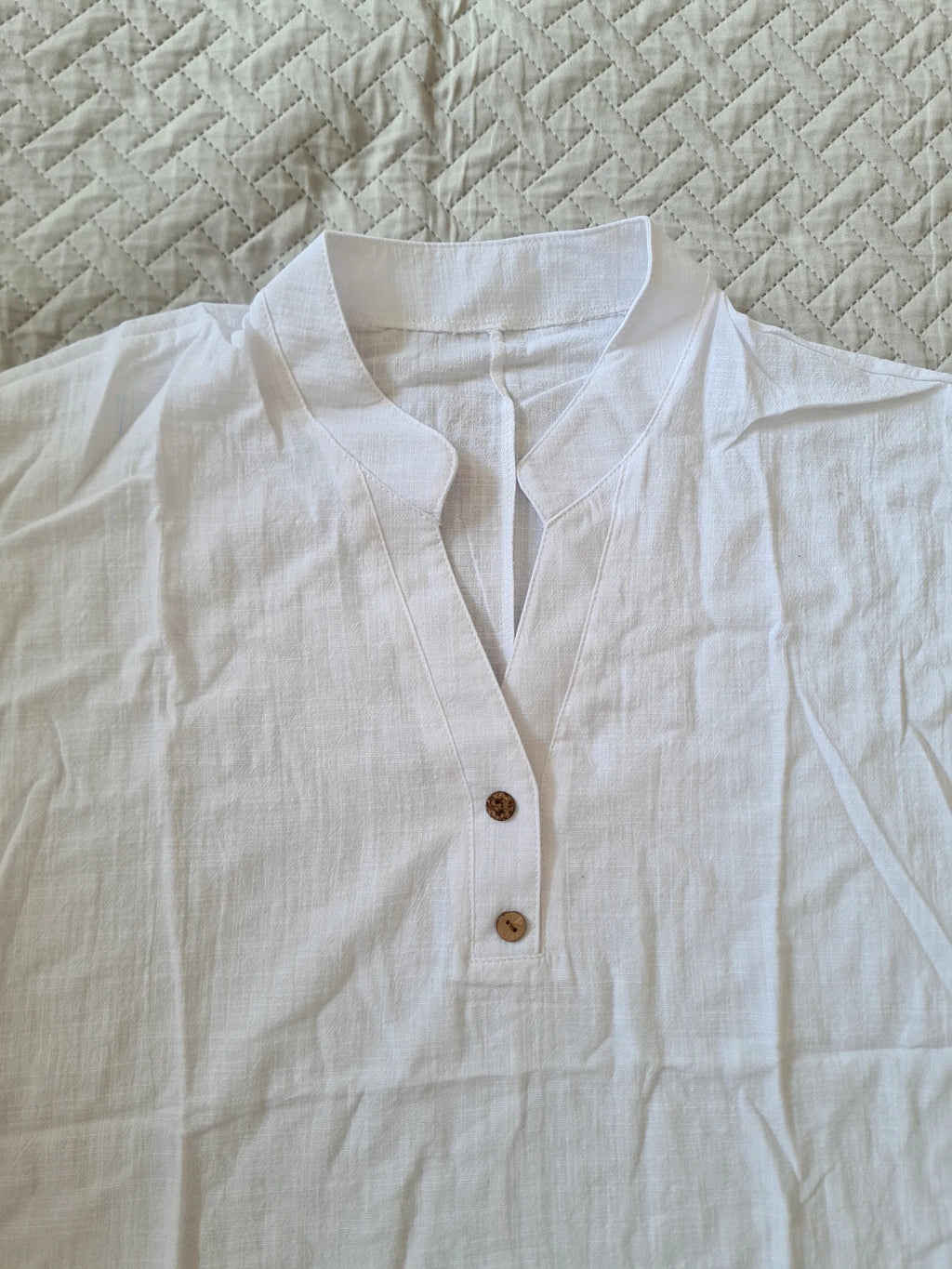 Shein women classic basic white shirt buttons V-neck short sleeve top see throught M