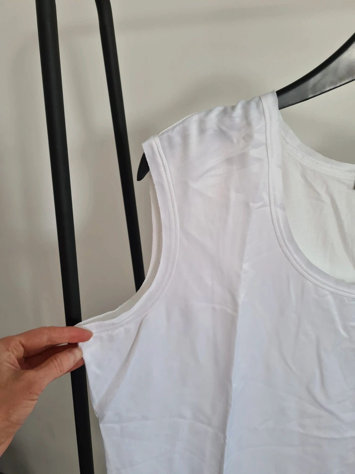Brenda Edwards women 2psc satin vest top white essential tank top sleeveless casual loose fit L/12