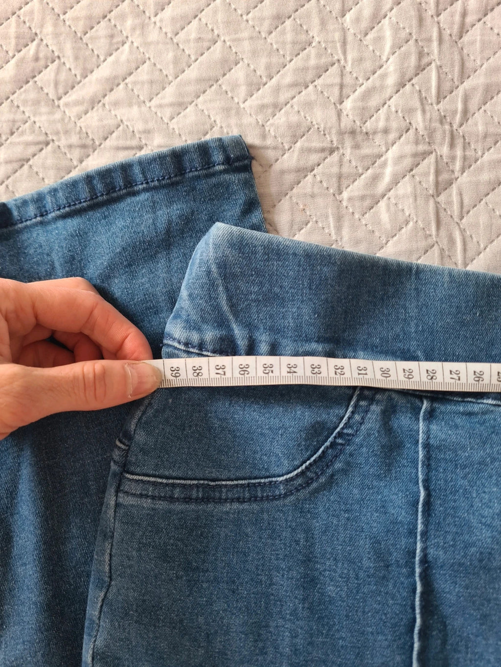 Nina Leonard women blue pull on stretch denim trousers cotton blend straight skinny leg pants S/M