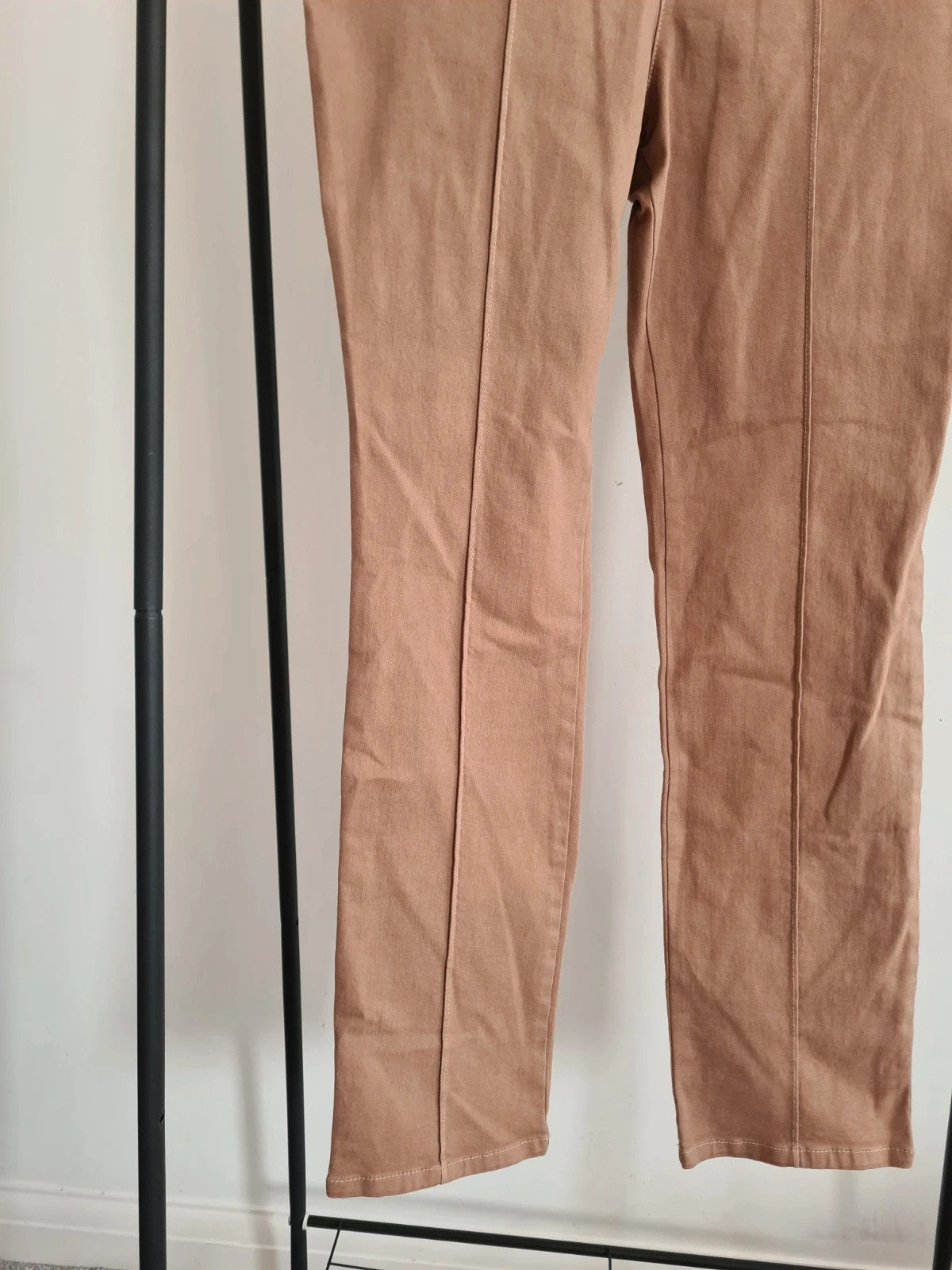 Nina Leonard women beige pull on stretch denim trousers cotton blend straight skinny leg casual M/10