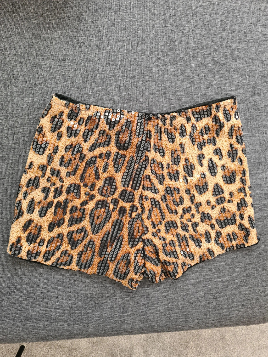 Shein women leopard sequin mini shorts black/brown shiny summer shorts casual party outfit S