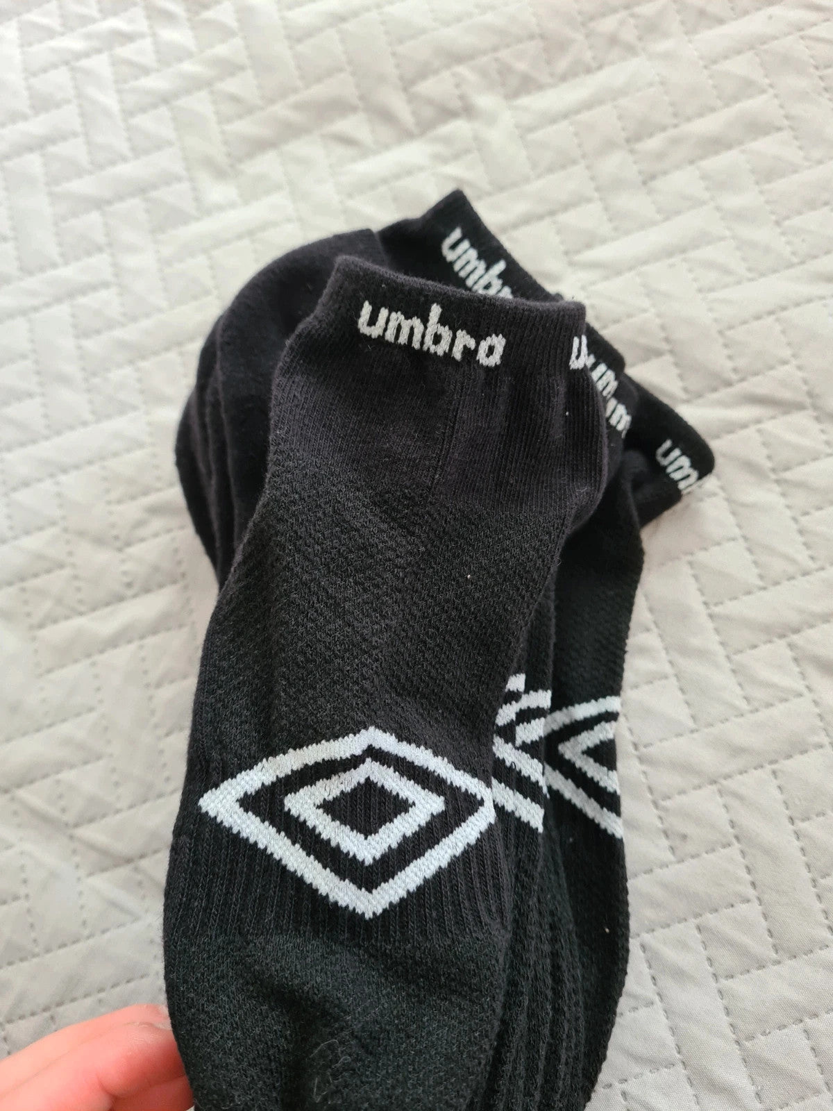 Umbro men 5x socks basic trainer cotton rich black low socks with logo UK5-8