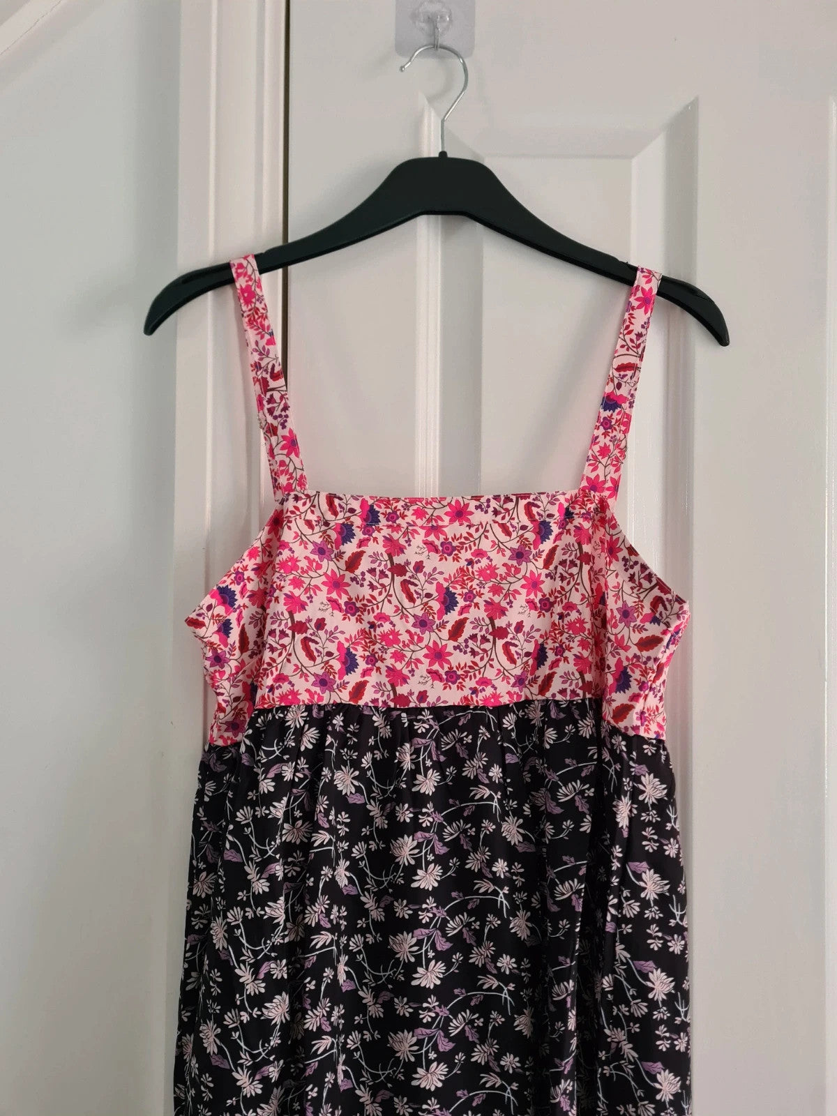 Shein women pink/black floral print midi dress sleeveless buttons back split hem A-Line casual S