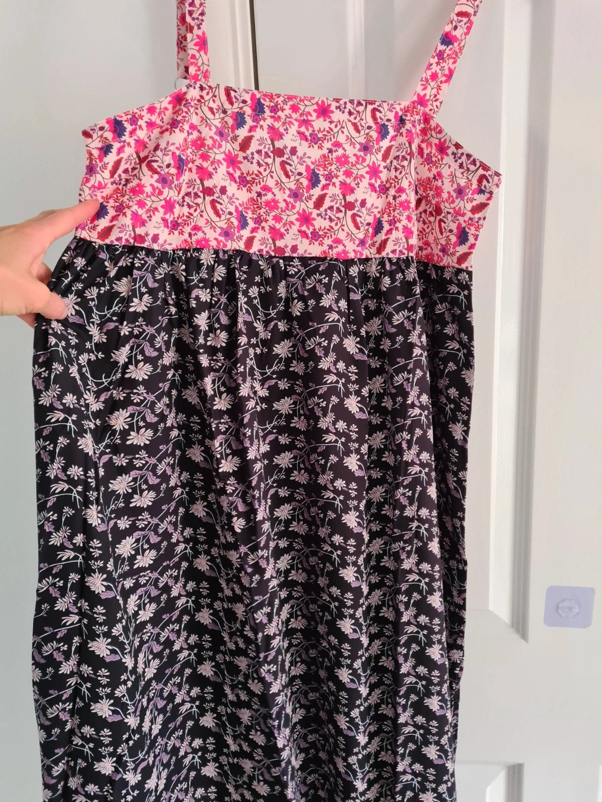 Shein women pink/black floral print midi dress sleeveless buttons back split hem A-Line casual S