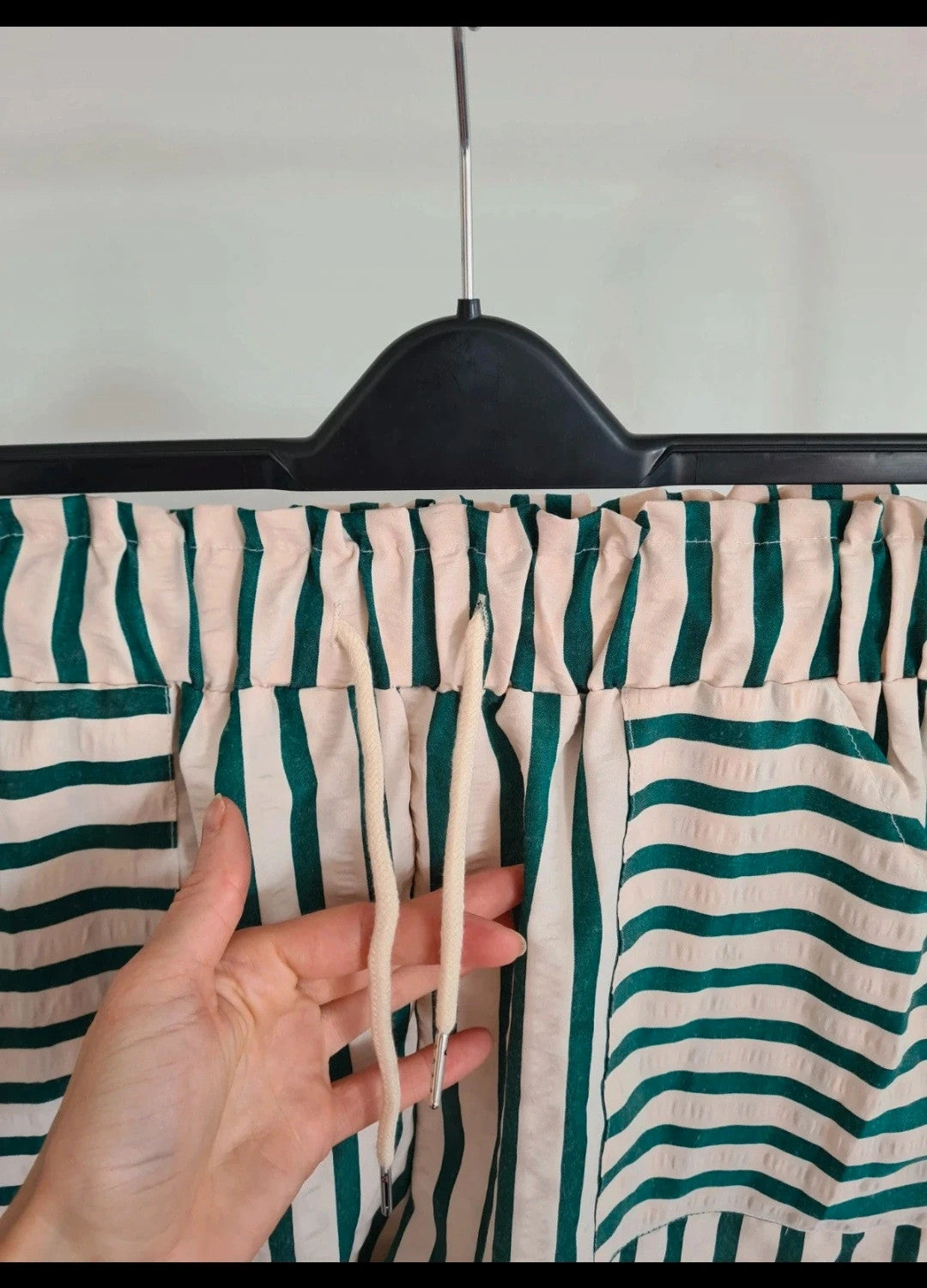 Shein women striped green/cream beach shorts elasticated waistband drawstring pockets casual L/12