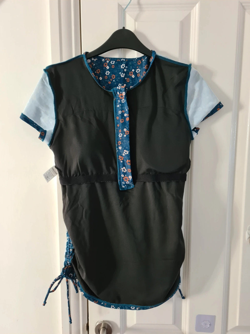 Shein women swimsuit short sleeve half zip top ruched on the side push-up bra blue floral print M/L