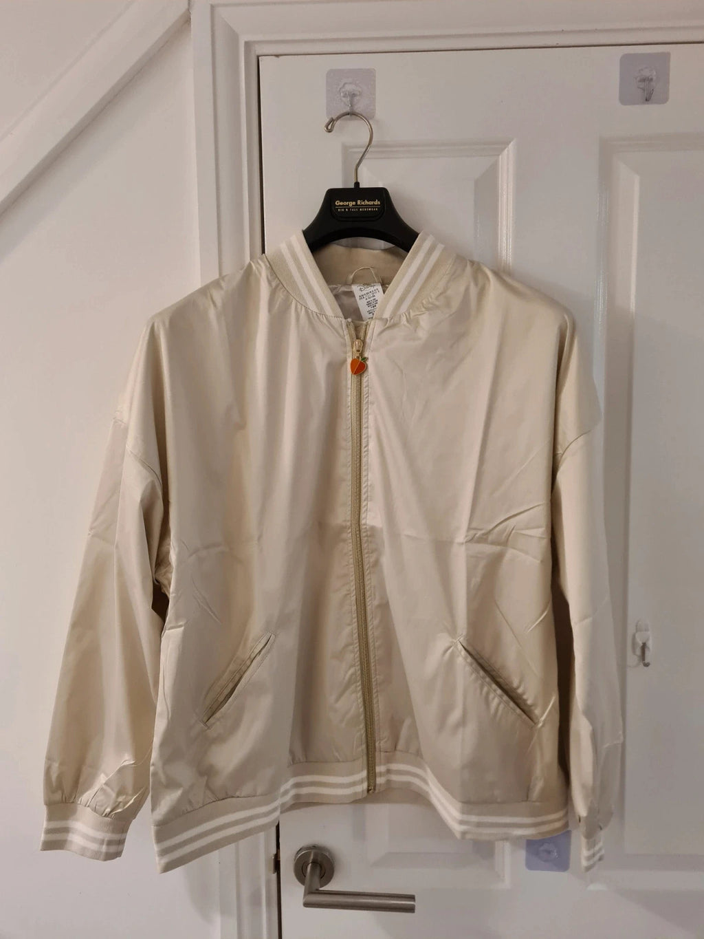 DisneyStore women white snow seven dwarfs 85th anniversary satin cream bomber jacket XL/14
