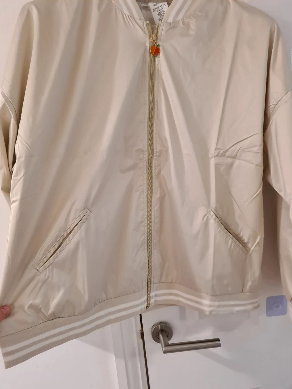 DisneyStore women white snow seven dwarfs 85th anniversary satin cream bomber jacket XL/14