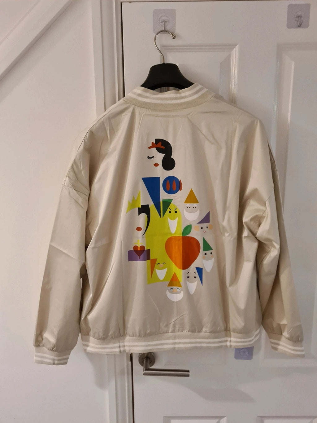 DisneyStore women white snow seven dwarfs 85th anniversary satin cream bomber jacket XL/14