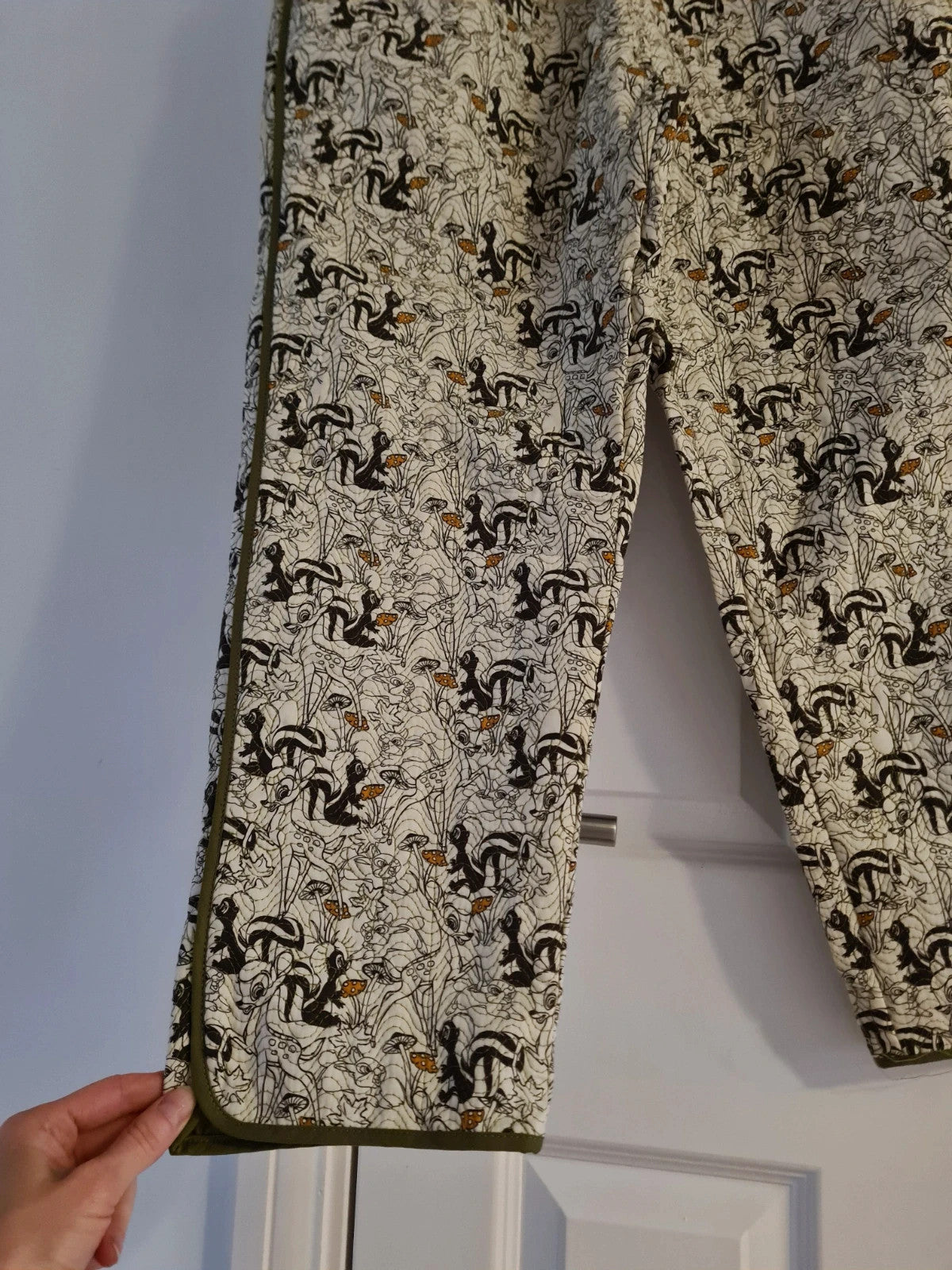 DisneyStore women Bambi quilted pants thumper flower allover print cotton trousers white/green M/L