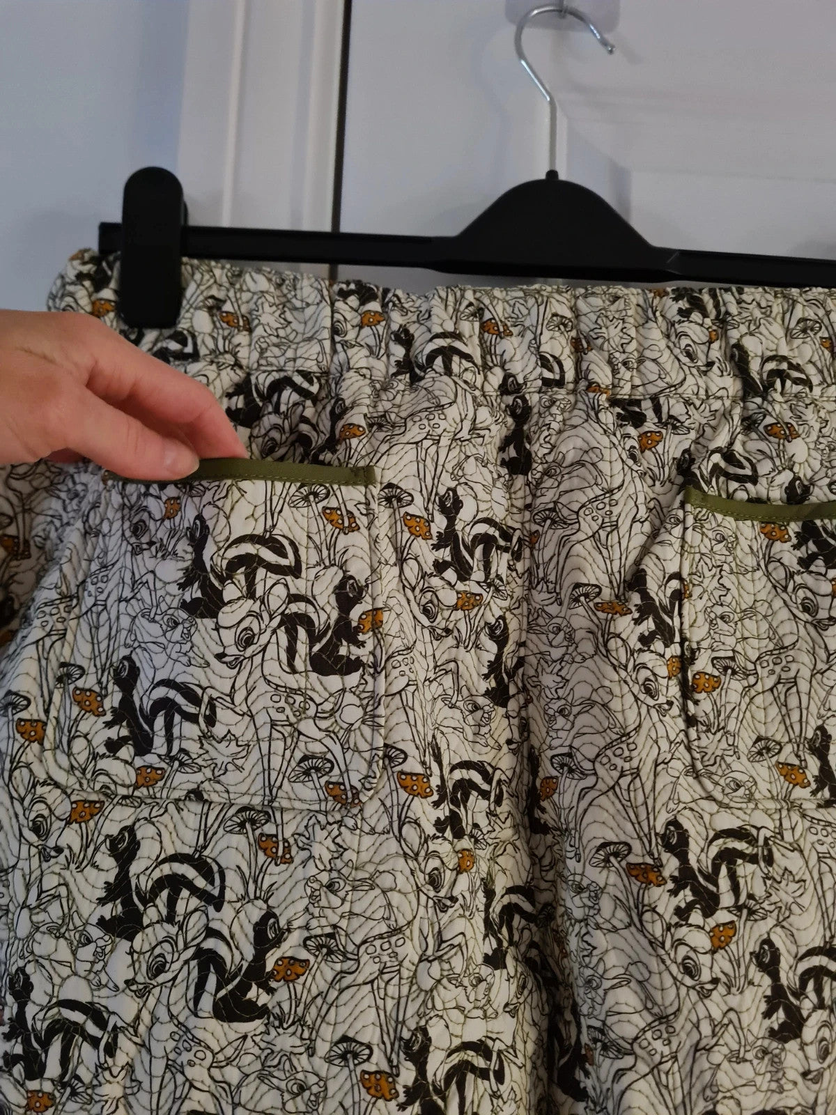 DisneyStore women Bambi quilted pants thumper flower allover print cotton trousers white/green M/L
