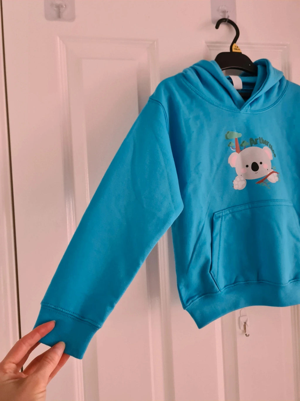 Dontsweatitbetty boys 5/6 blue artherchog hoodie
cotton blend koala bear print soft cozy casual