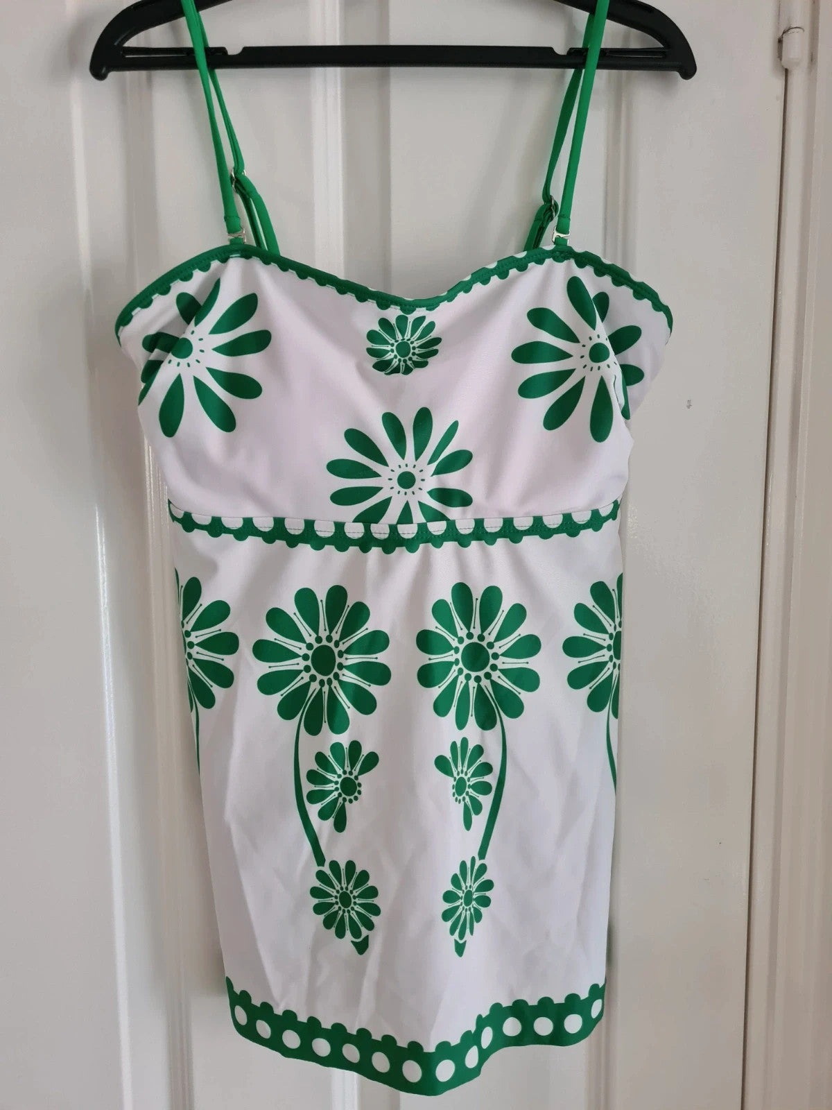 Shein women white/green cami bikini top push up bra straps swimsuit beach holiday outfit M/10