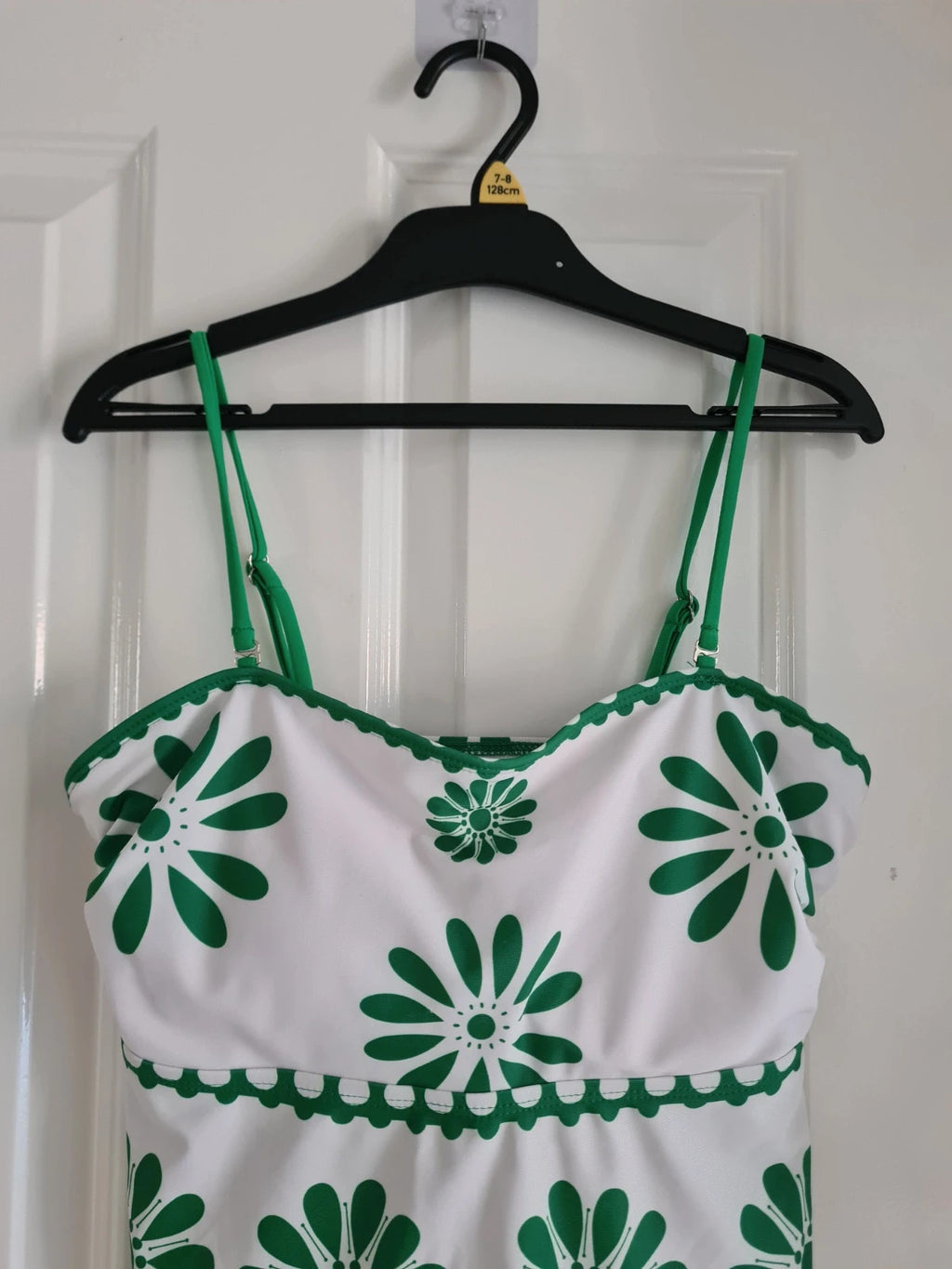 Shein women white/green cami bikini top push up bra straps swimsuit beach holiday outfit M/10