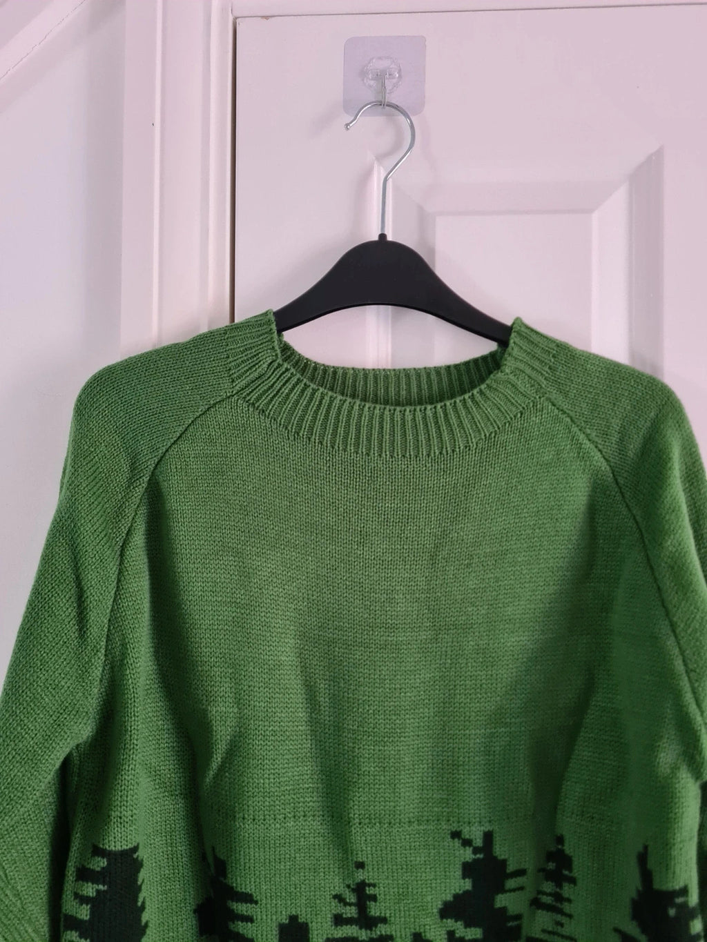 Shein women knitted jumper crew neck green/black forest print hem casual cozy S