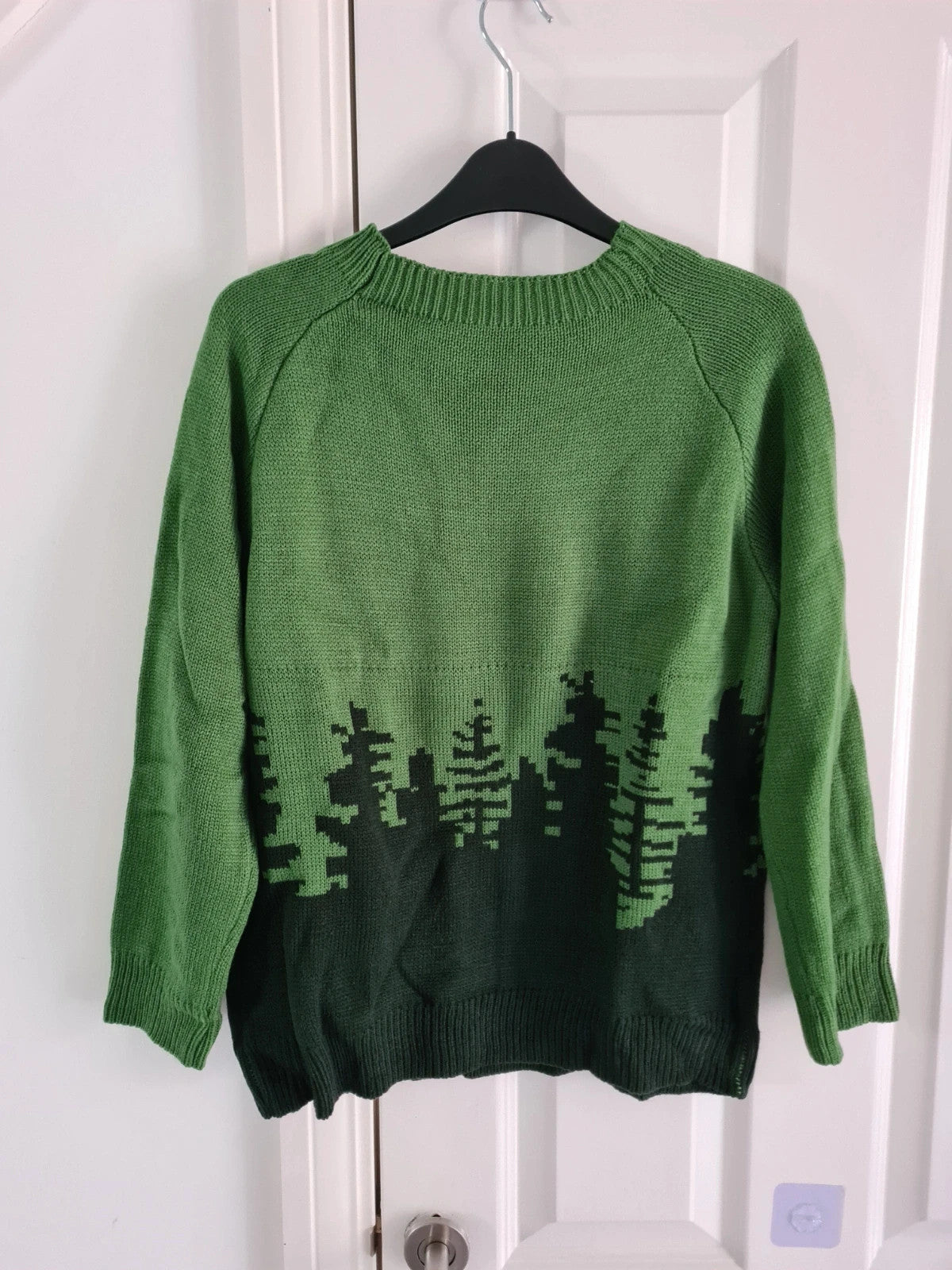 Shein women knitted jumper crew neck green/black forest print hem casual cozy S