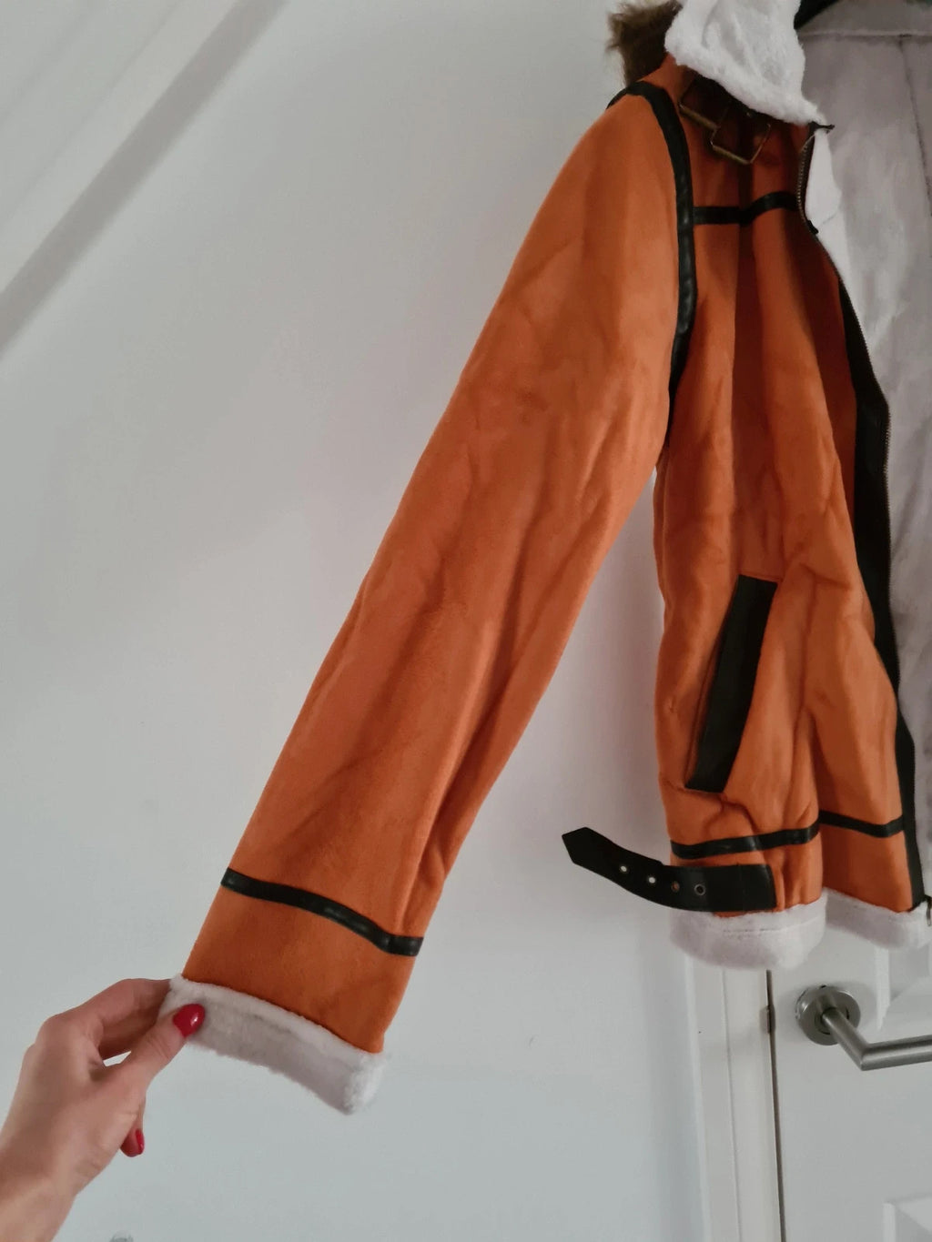 Generic men orange/black leather jacket faux fur hood fleece lined belted neck outer/M