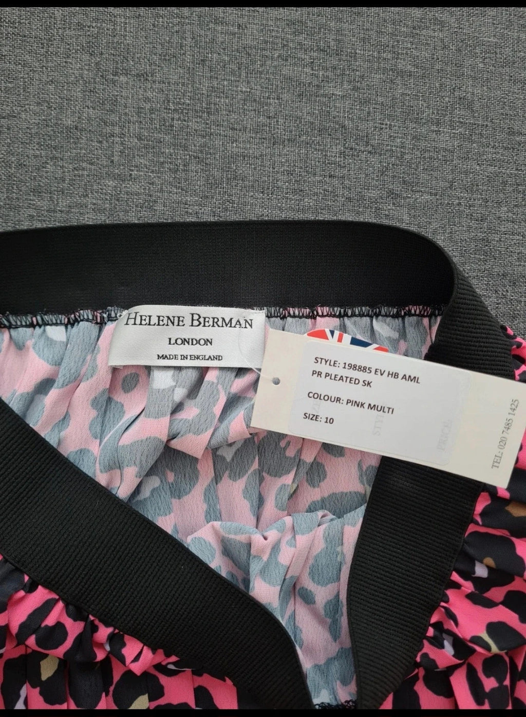 Helene Berman animal leopard printed skirt pink/black pleated elastic waistband knee length casual M