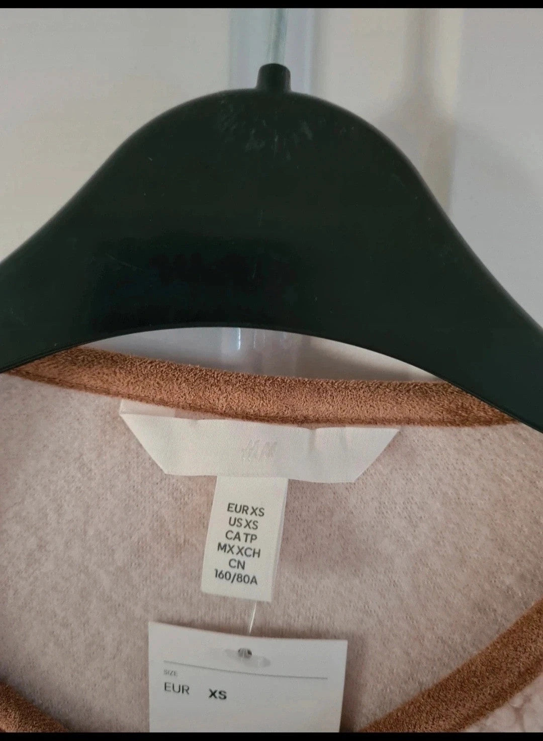 H&M women beige teddy jacket short cardigan round neckline long sleeve buttons down warm casual XS