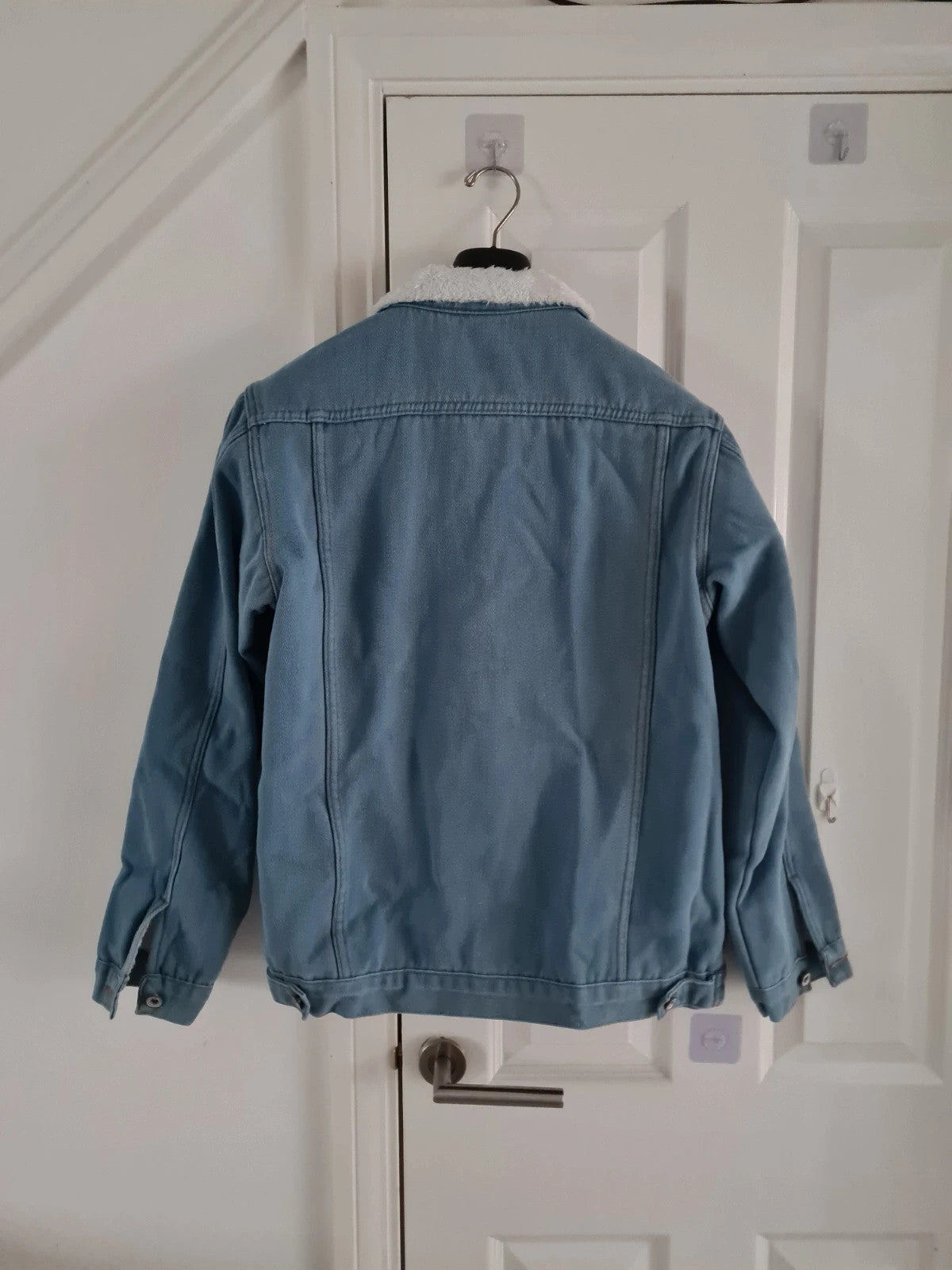 Generic men classic blue denim with fleece lined tracker jacket buttons pocket cotton blend outer L