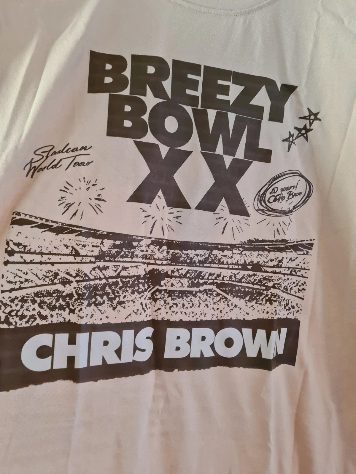 Breezy bowl XX Chris Brown beige T-shirt print crew neck graphic tee vintage music unisex 2XL
