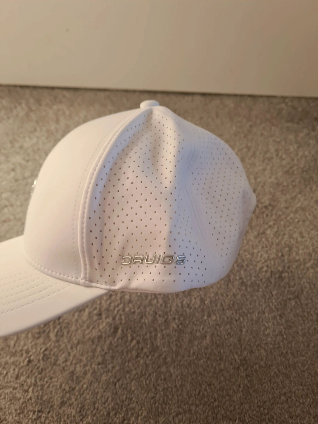 Druids women white golf cap timeless sport look headwear with logo casual one size