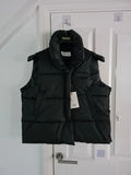 TikTok women black stand collar gilet/body warmer sleeveless jacket quilted puffer vest casual L/12