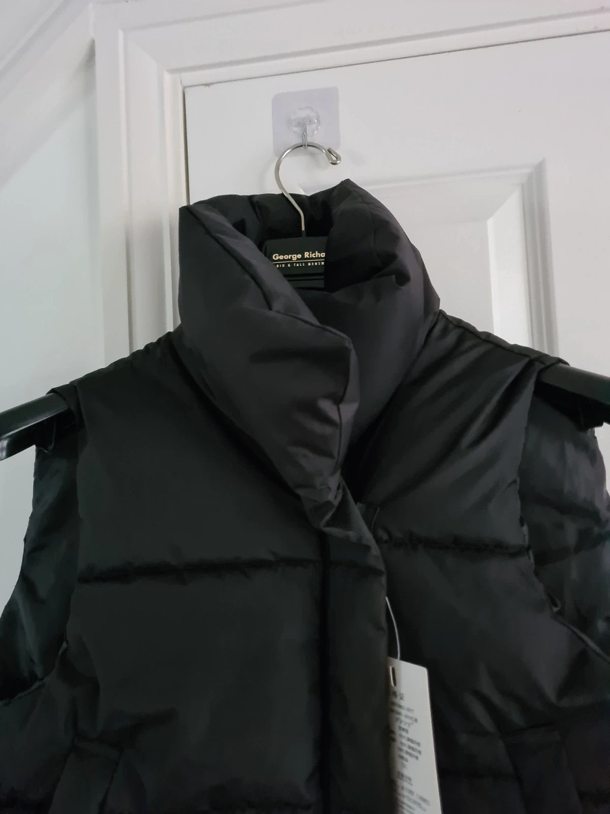 TikTok women black stand collar gilet/body warmer sleeveless jacket quilted puffer vest casual L/12