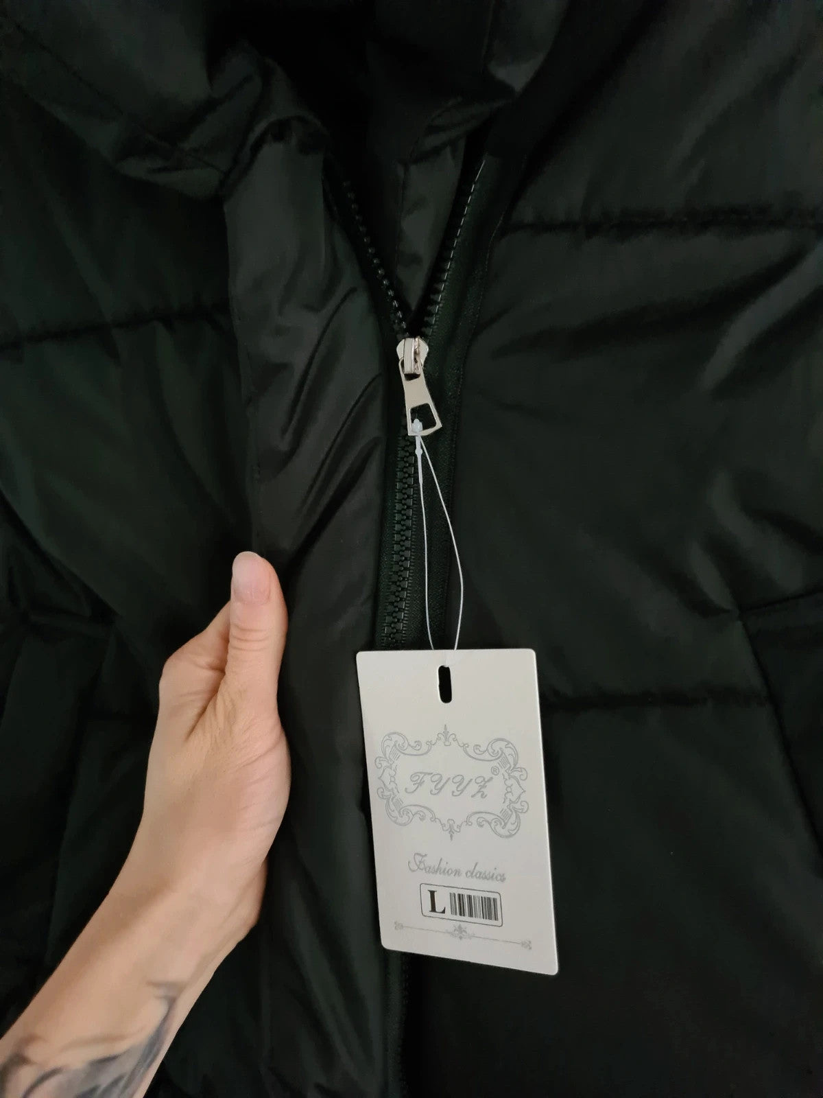 TikTok women black stand collar gilet/body warmer sleeveless jacket quilted puffer vest casual L/12