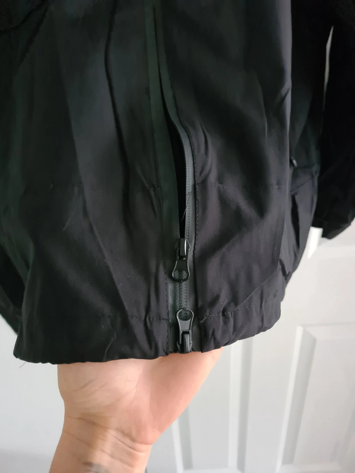 TikTok men black softshell jacket hooded zip wind/waterproof tactical hiking mountain L/XL